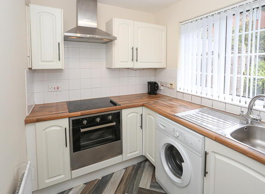 16 Manor Avenue, Bangor, BT20 3NG