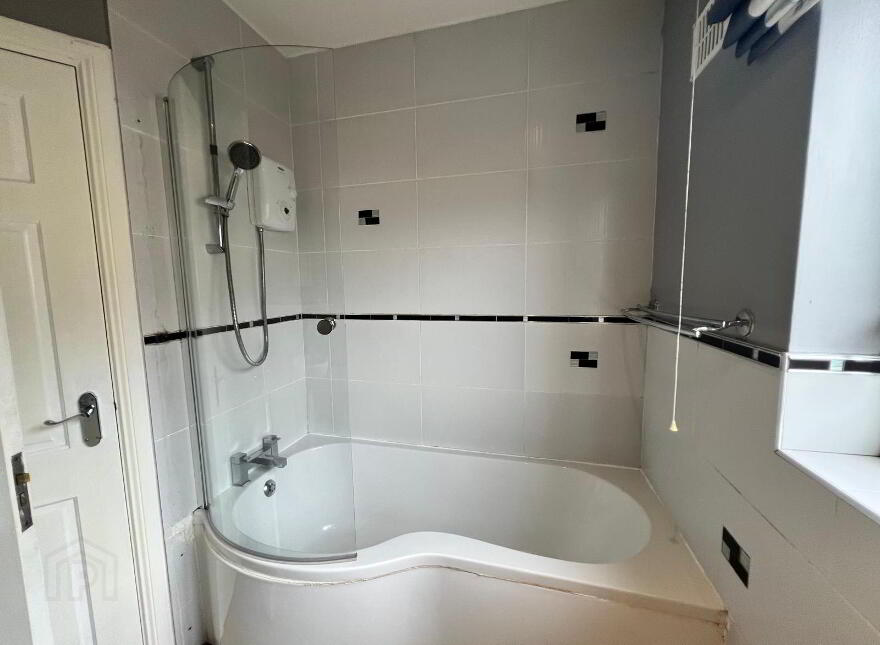 15 Magheramenagh Drive, Portrush, BT56 8SP