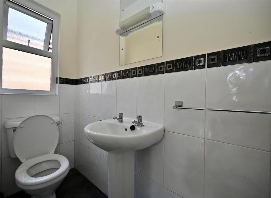 Apt 2, 17 Wellesley Avenue, Belfast, BT9 6DG