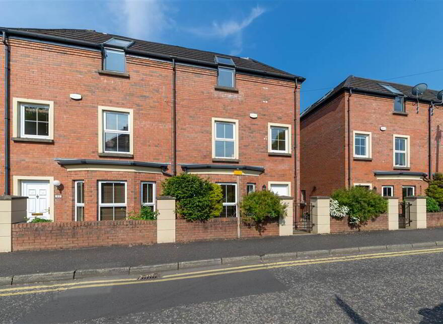 22 Richmond Park, Finaghy, Belfast, BT10 0HB