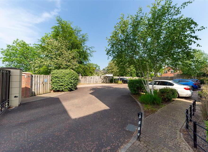 22 Richmond Park, Finaghy, Belfast, BT10 0HB