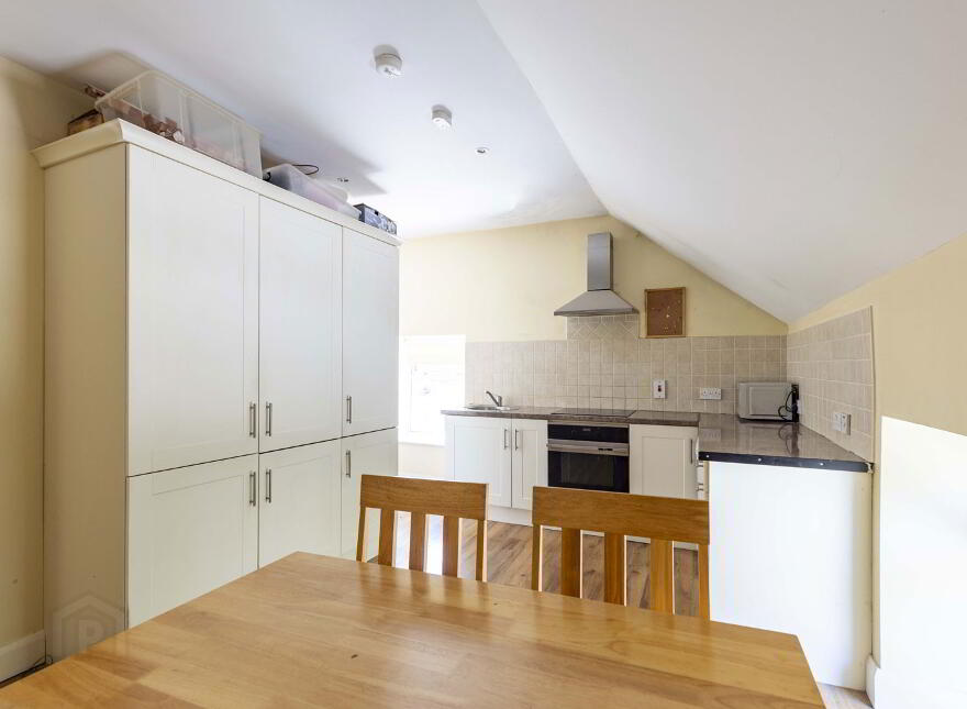 Former Licensed Premises & Apartment, With Development Potent...Castlebellingham, A91ND89