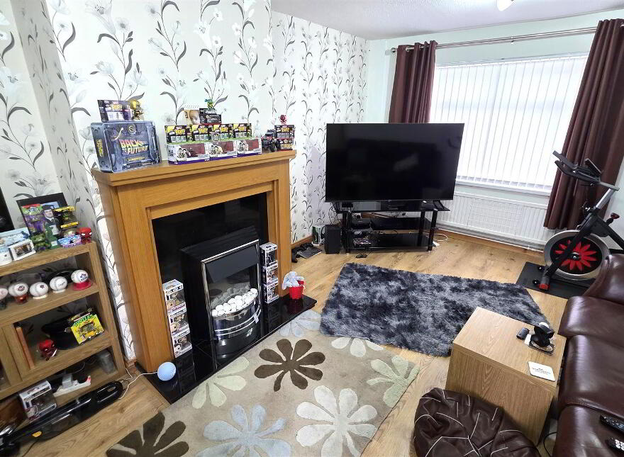 7 Larchfield, Antrim, BT41 2BQ