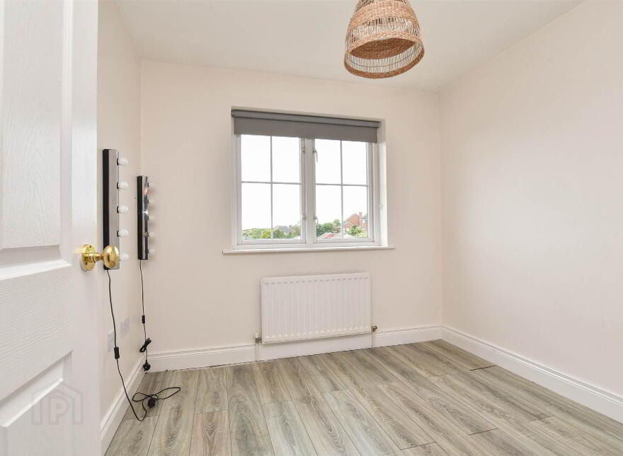 15 Demesne Avenue, Downpatrick, BT30 6UY