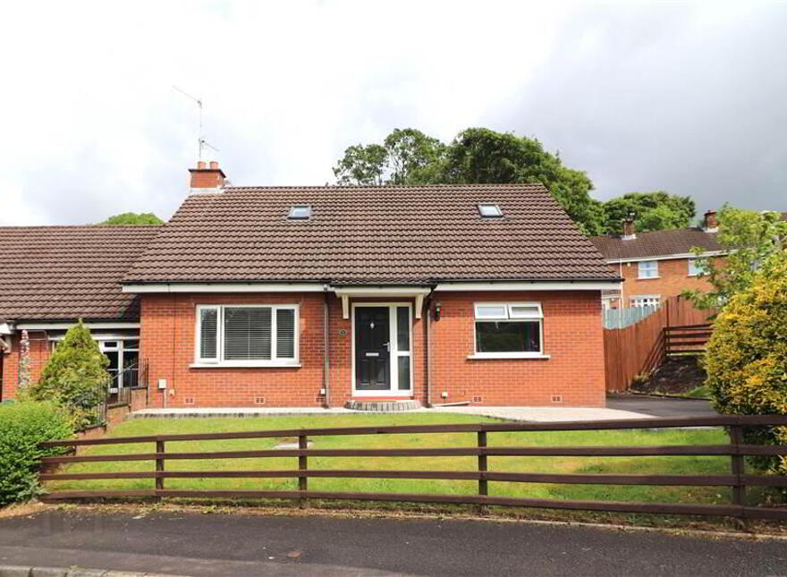 3 Hilden Court, Grand Street, Lisburn, BT27 4YL