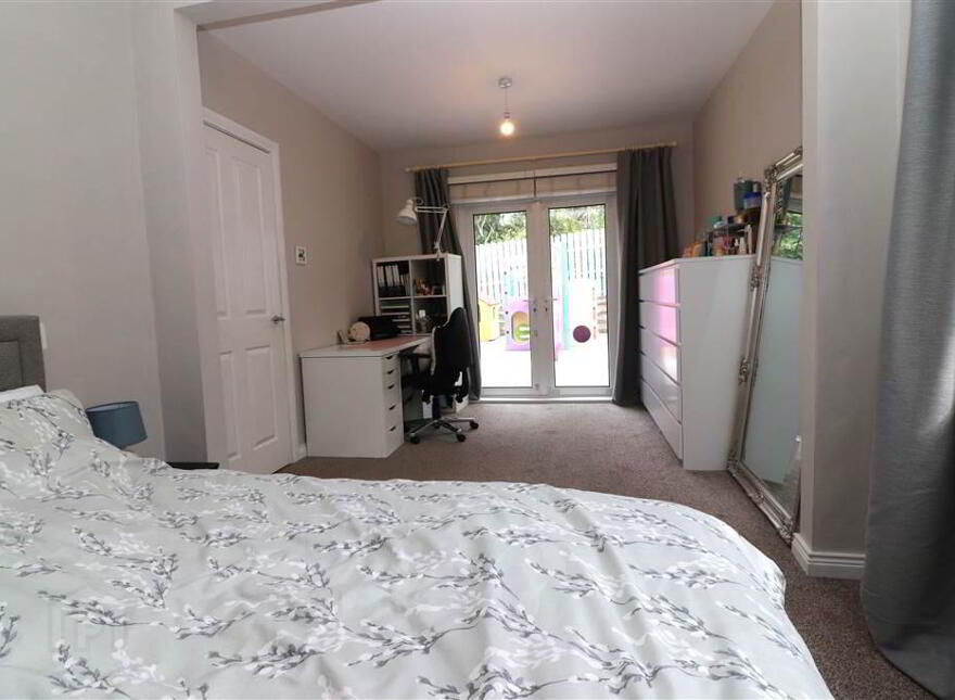 3 Hilden Court, Grand Street, Lisburn, BT27 4YL