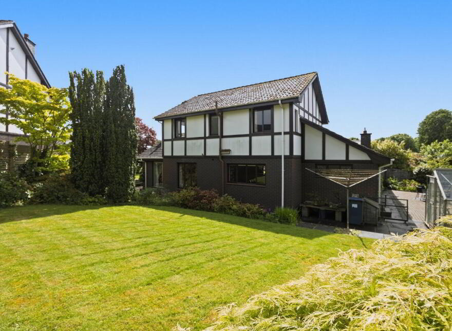 2 Malone Grange, Belfast, BT9 5QA