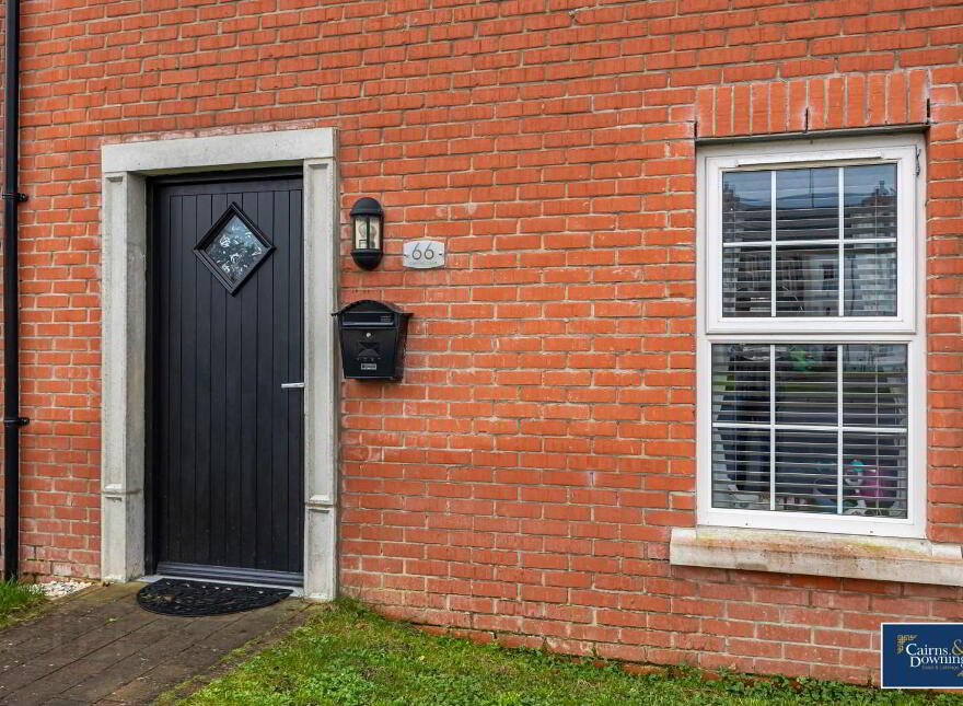 66 Cambric Court, Dromore, BT25 1TH