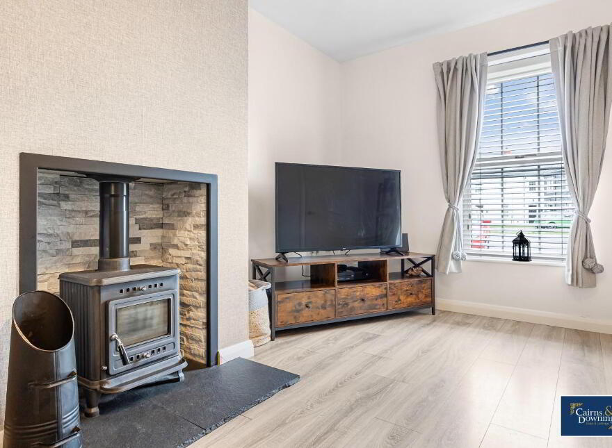 66 Cambric Court, Dromore, BT25 1TH