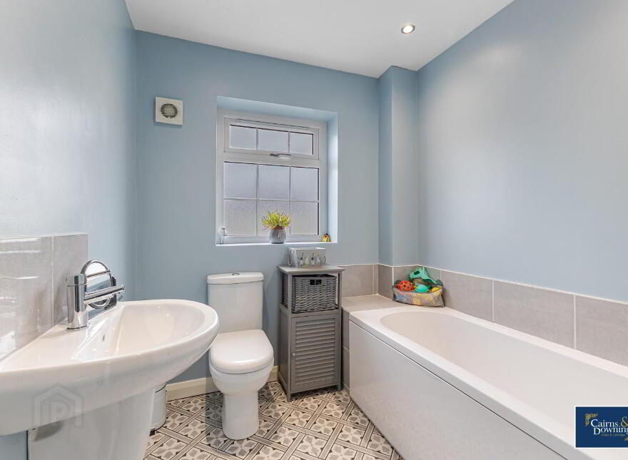 66 Cambric Court, Dromore, BT25 1TH