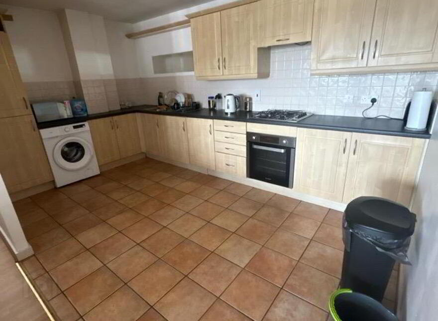 5 Queens Square, Belfast, BT1 3FF