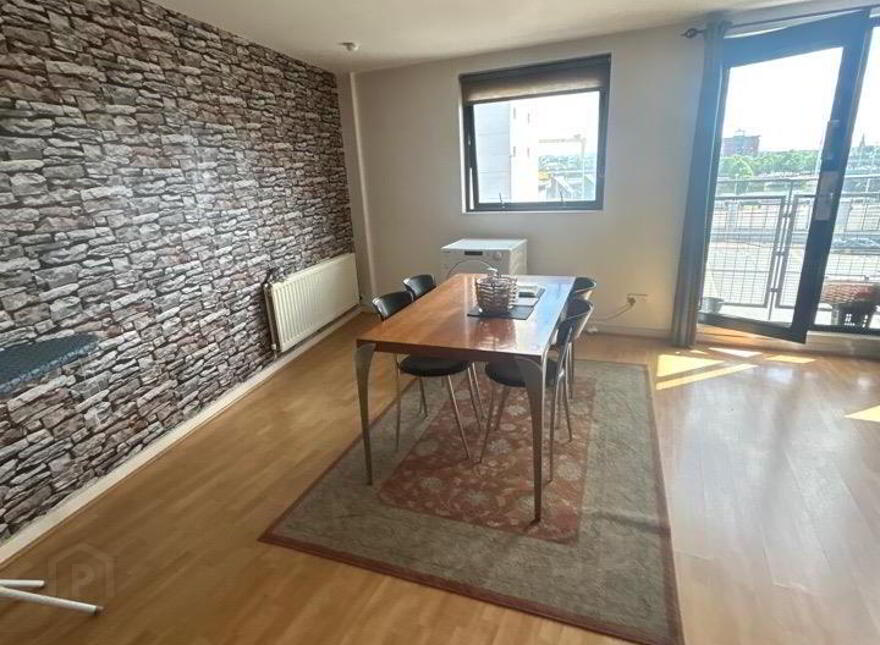 5 Queens Square, Belfast, BT1 3FF