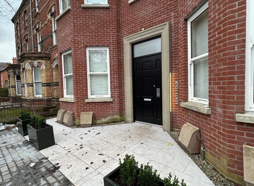 Flat 8, 44 Ulsterville Avenue, Belfast, BT9 7AQ