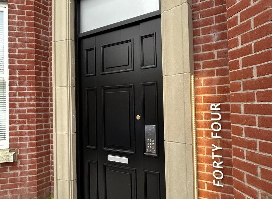 Flat 8, 44 Ulsterville Avenue, Belfast, BT9 7AQ