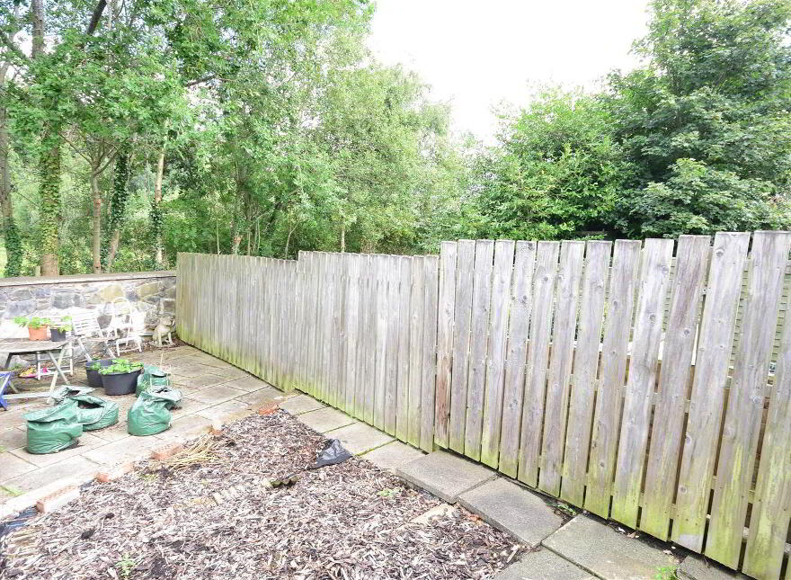 121 Raceview, Muckamore, Antrim, BT41 4QB