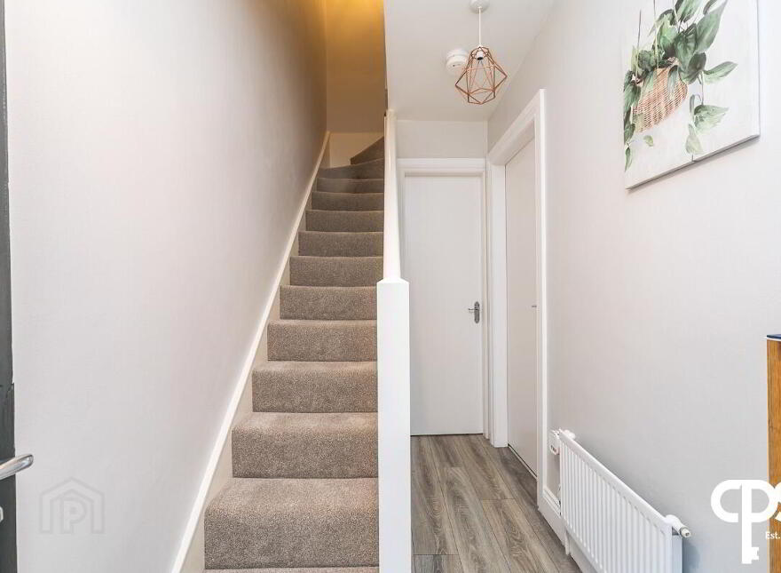 11 College Place North, Belfast, BT1 6BE