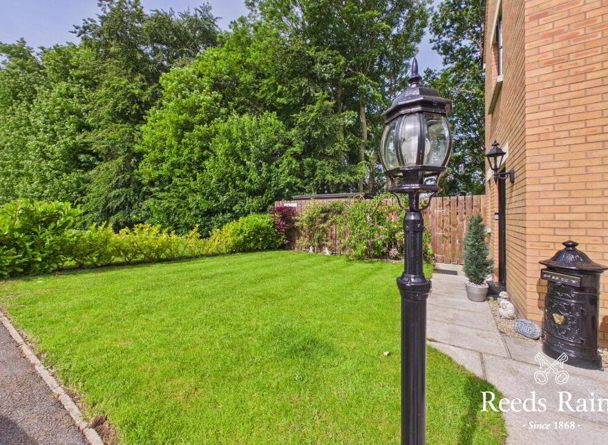 23 Hillcrest Avenue, Bessbrook, Newry, BT35 7FZ