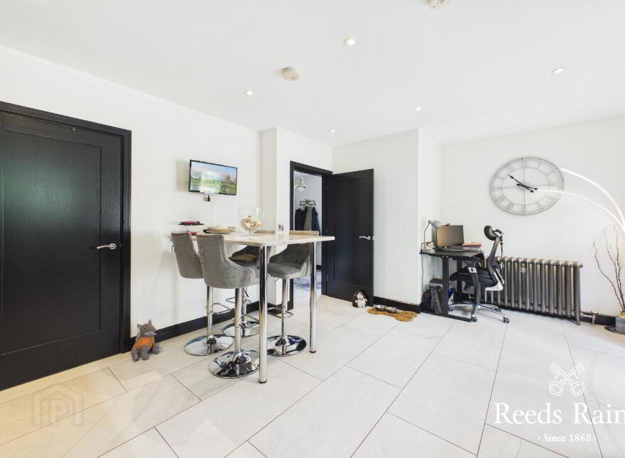 23 Hillcrest Avenue, Bessbrook, Newry, BT35 7FZ