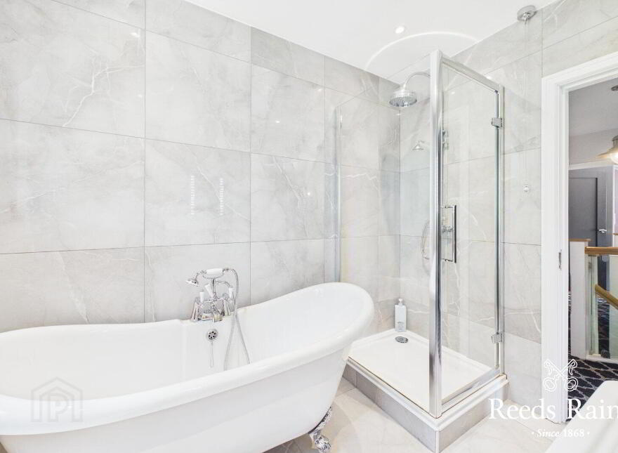23 Hillcrest Avenue, Bessbrook, Newry, BT35 7FZ