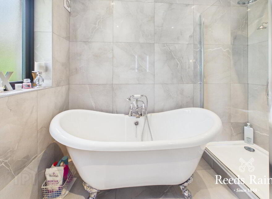 23 Hillcrest Avenue, Bessbrook, Newry, BT35 7FZ