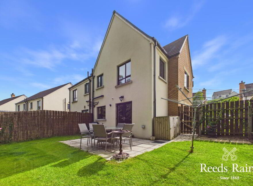 23 Hillcrest Avenue, Bessbrook, Newry, BT35 7FZ