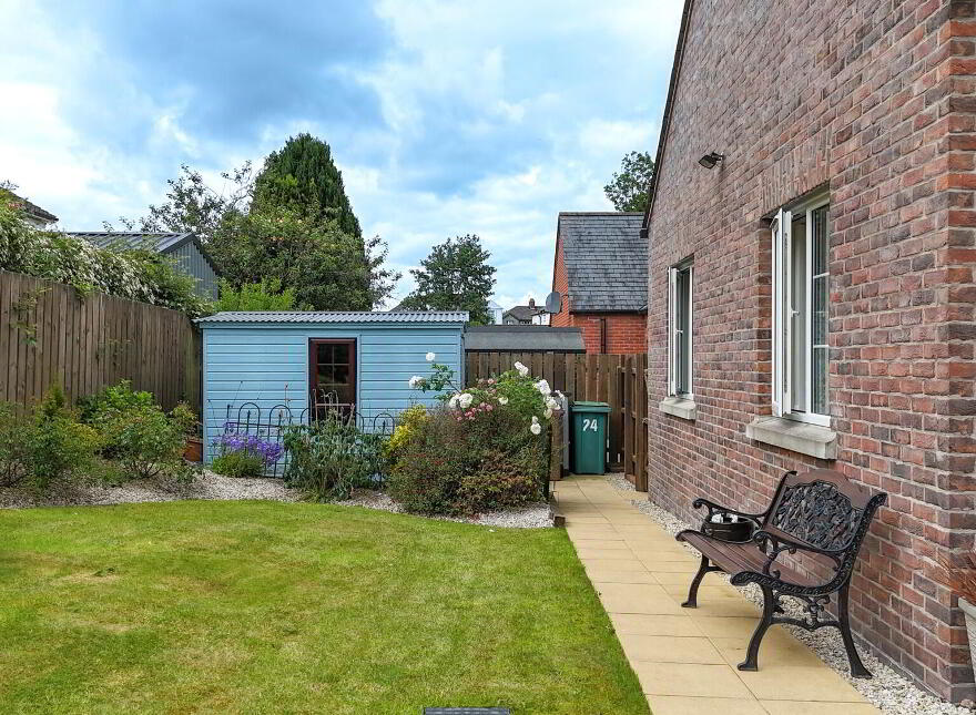 24 College Manor, Portadown, BT63 5UB