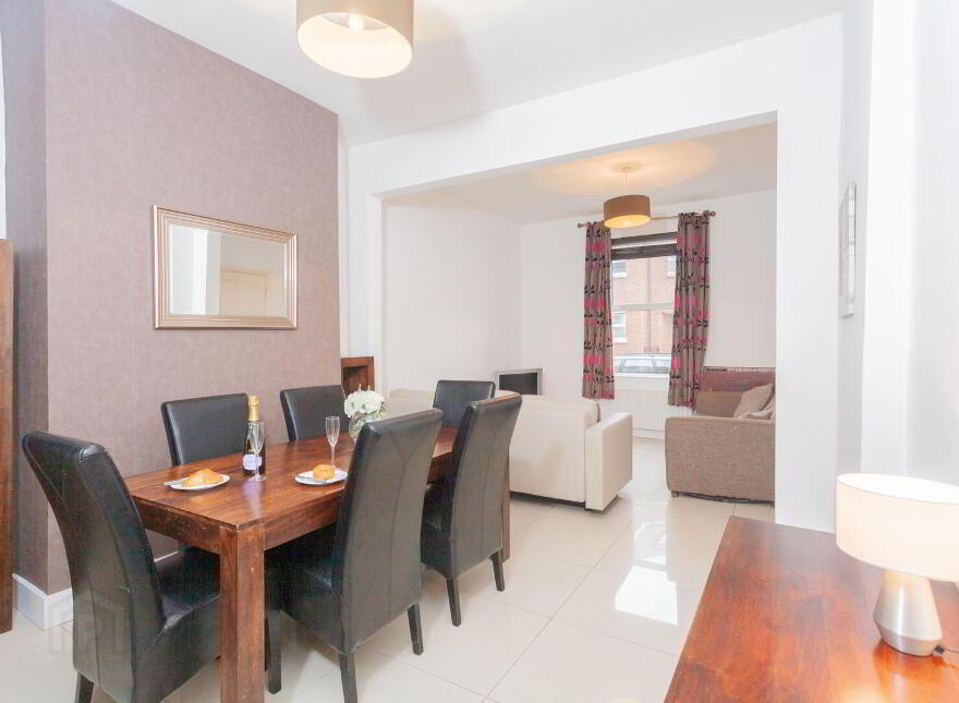 21 Deramore Street, Belfast, BT7 3FS