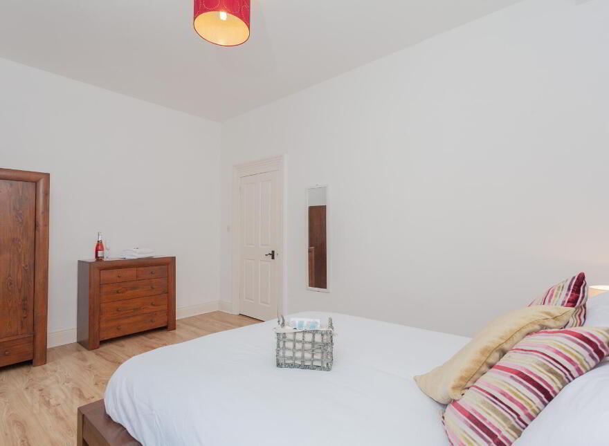 21 Deramore Street, Belfast, BT7 3FS