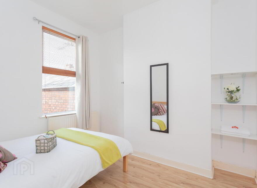 21 Deramore Street, Belfast, BT7 3FS