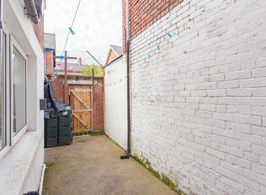 21 Deramore Street, Belfast, BT7 3FS