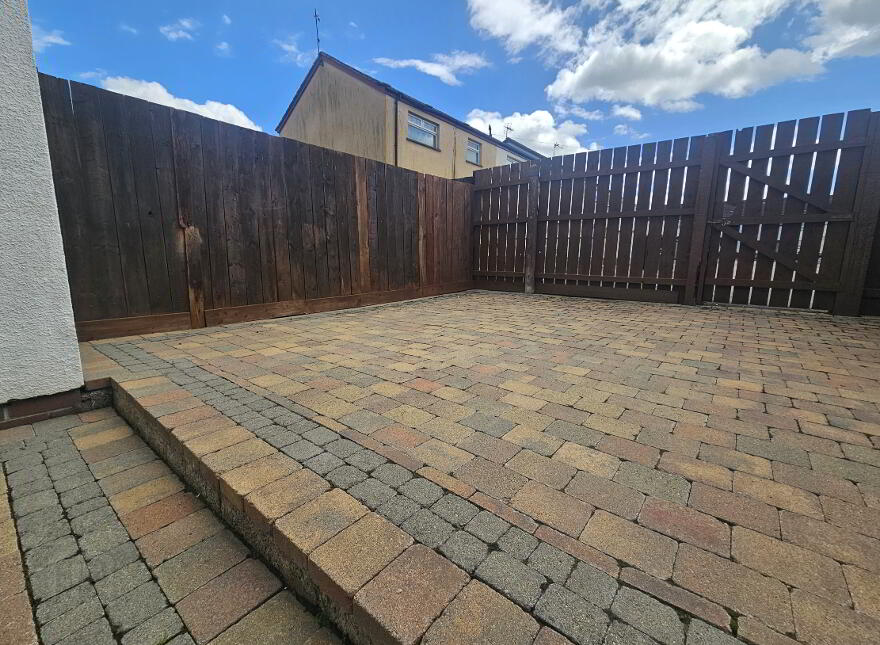 24 Valiant Court, Antrim, BT41 4HY