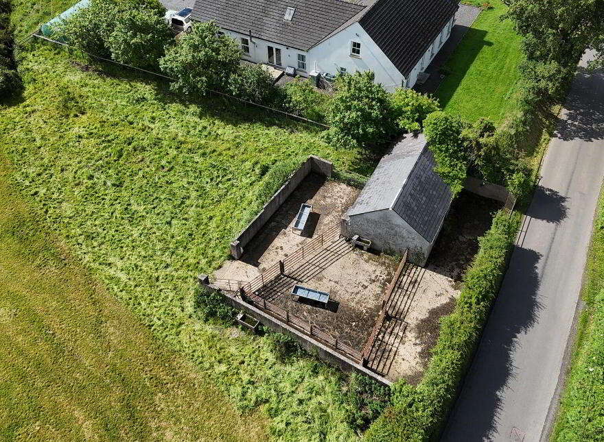 Immediately NE Of, 7 Bann Road, Poyntzpass, Newry, BT35 6QZ