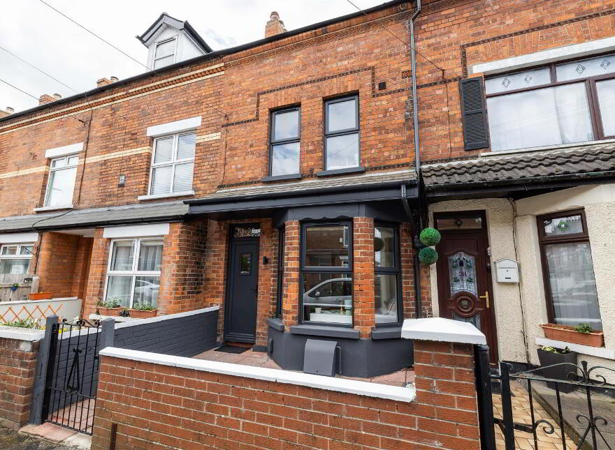 Room 1, 28 Glendower Street, Belfast, BT6 8PD