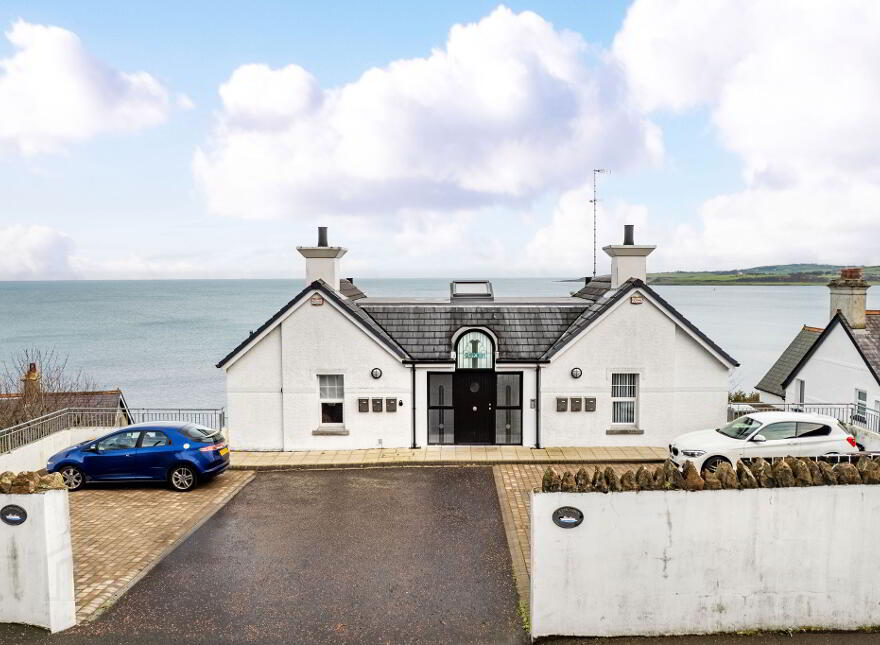 2 Glencairn, 113 Glenarm Road, Larne, BT40 1EE