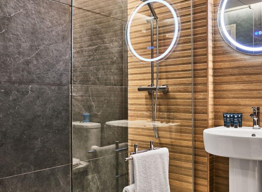 2 Glencairn, 113 Glenarm Road, Larne, BT40 1EE
