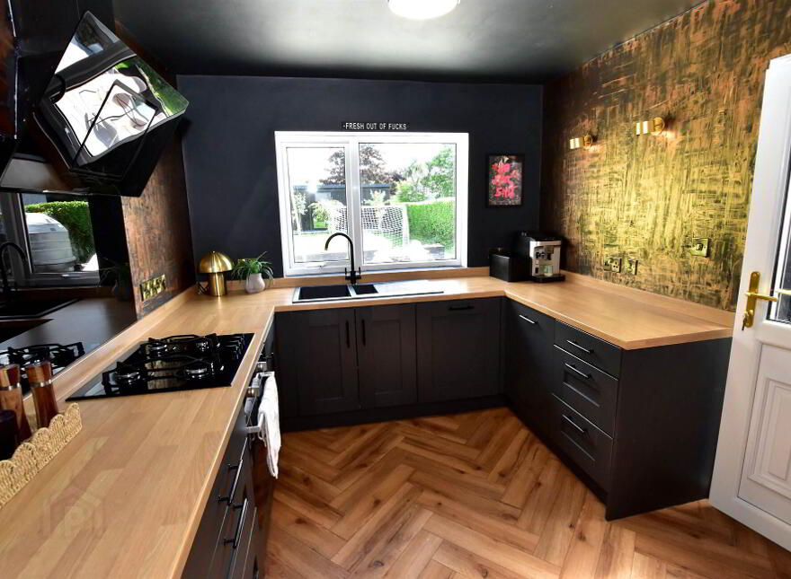 12 Portaferry Road, Newtownards, BT23 8NN