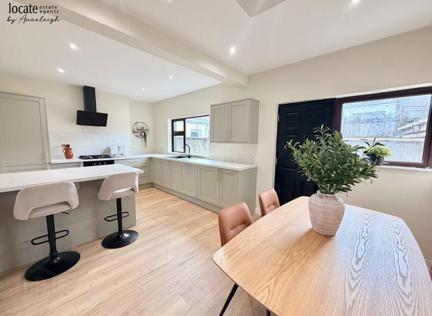 39 St Brigids Avenue, Pennyburn, Derry, BT48 7QT