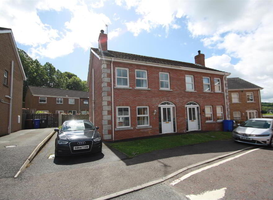 22 Magheraknock Park, Ballynahinch, BT24
