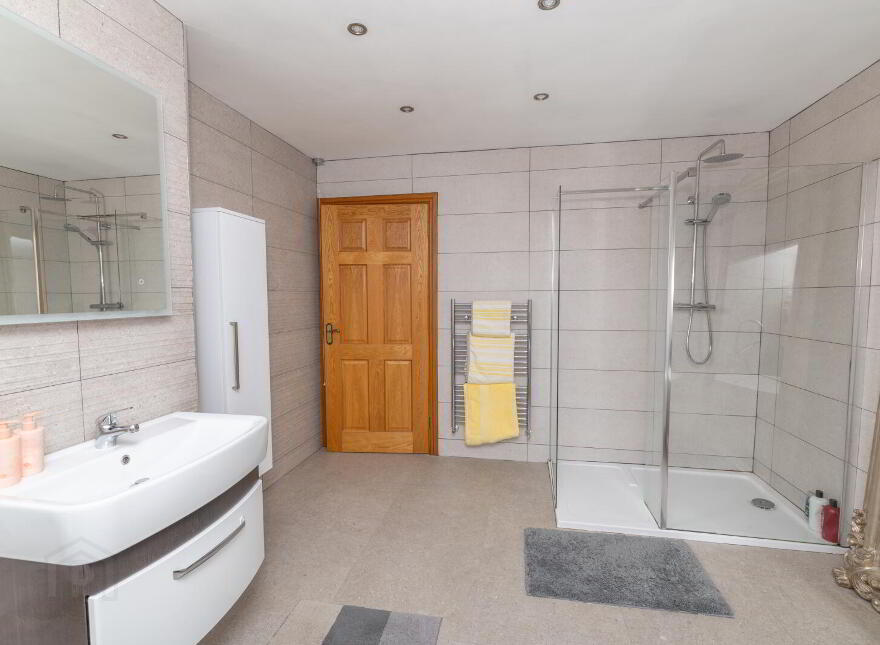 38A Stewarts Road, Annalong, Newry, BT34 4UE