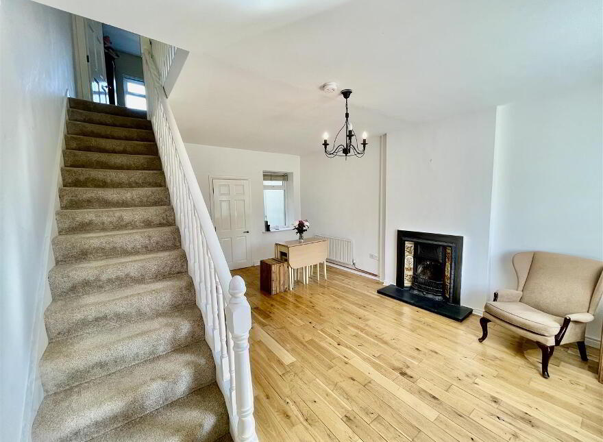 6 Frederick Place, Newtownards, BT23 4AW