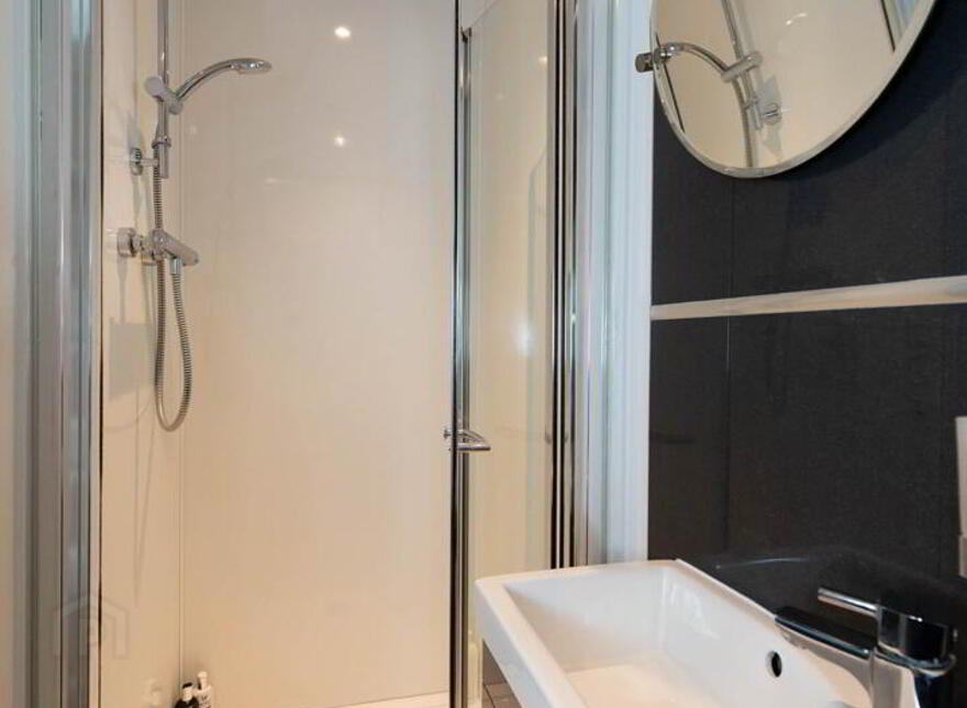 45 Loughshore Courtyard, Newtownabbey, BT37 0ZS