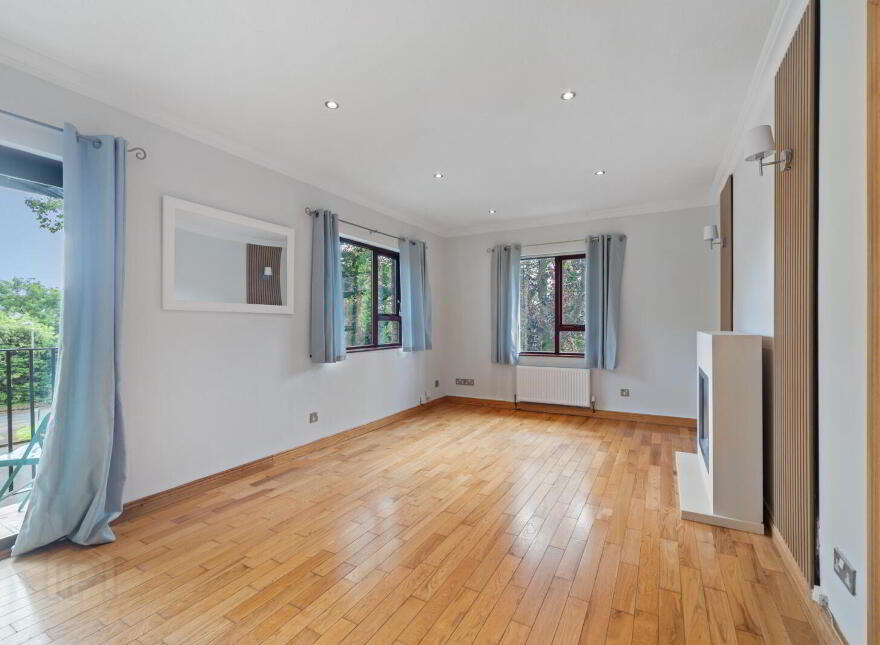 2 Pembridge Mews, Belfast, BT5 6HA