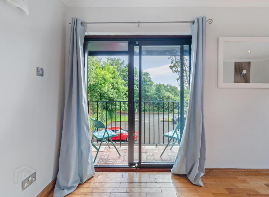 2 Pembridge Mews, Belfast, BT5 6HA