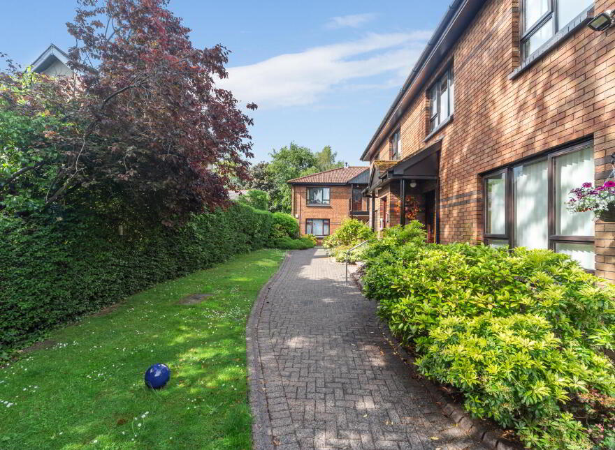 2 Pembridge Mews, Belfast, BT5 6HA