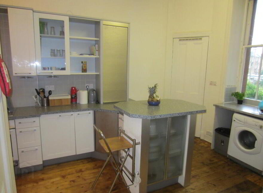 65 Montpelier Park, Bruntsfield, Edinburgh, EH10 4ND