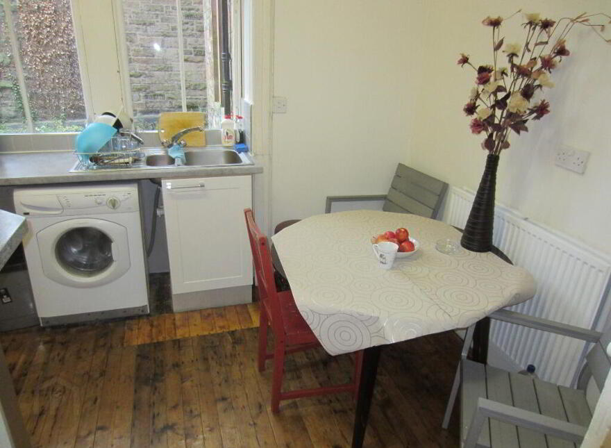 65 Montpelier Park, Bruntsfield, Edinburgh, EH10 4ND