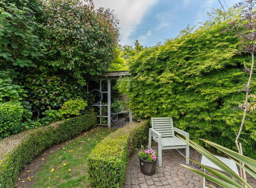 19 Dunmurry Lane, Dunmurry, Belfast, BT17 9RP