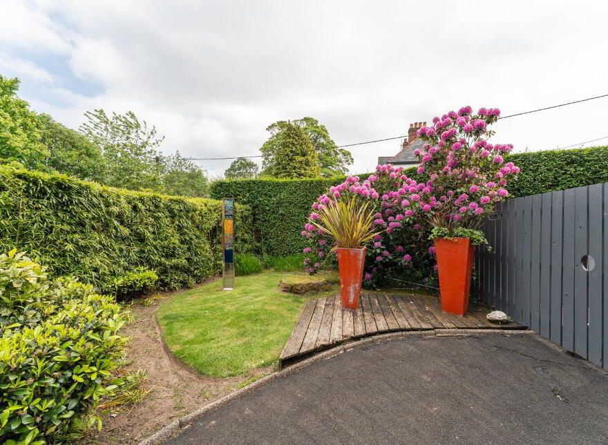 19 Dunmurry Lane, Dunmurry, Belfast, BT17 9RP