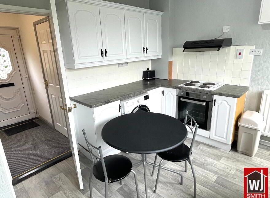 5 Alexander Park, Castlederg, BT81 7BS