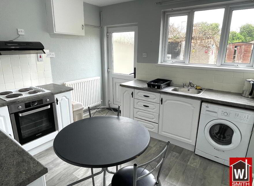 5 Alexander Park, Castlederg, BT81 7BS